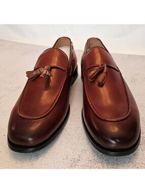 NIB Size 7 Premium Leather Chestnut Brown Tassle Loafers, Snover